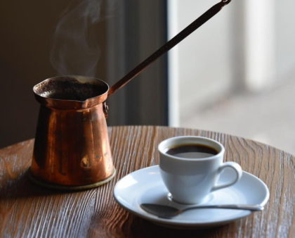 Готовим кофе в турке